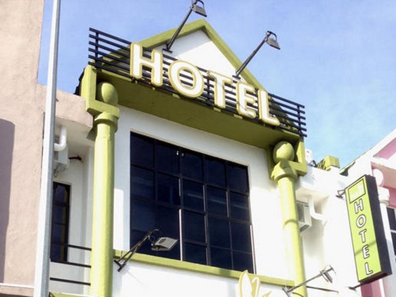 איפוה Tulip Hotel מראה חיצוני תמונה
