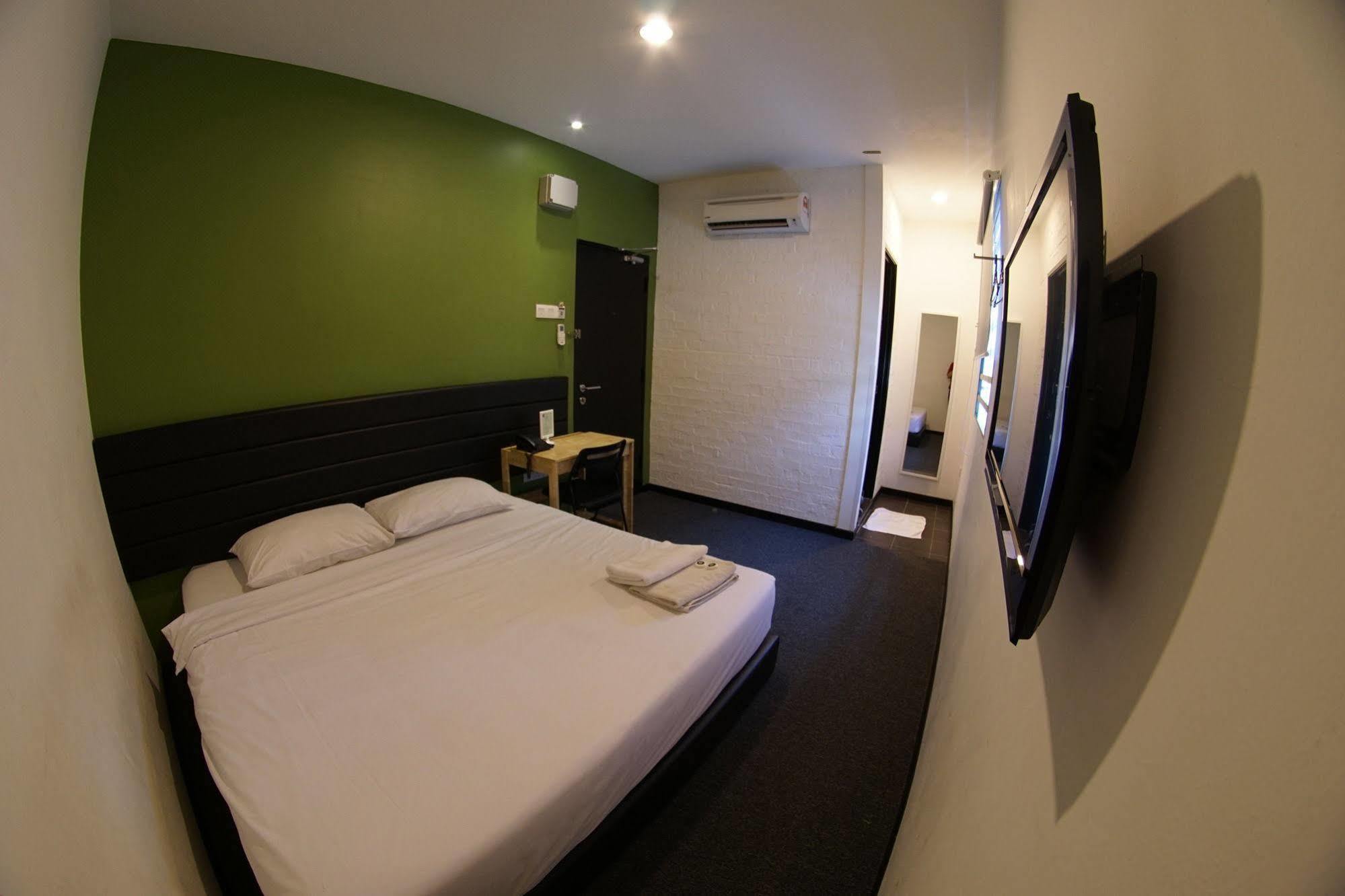 איפוה Tulip Hotel מראה חיצוני תמונה