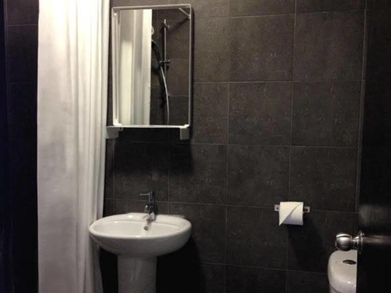 איפוה Tulip Hotel מראה חיצוני תמונה