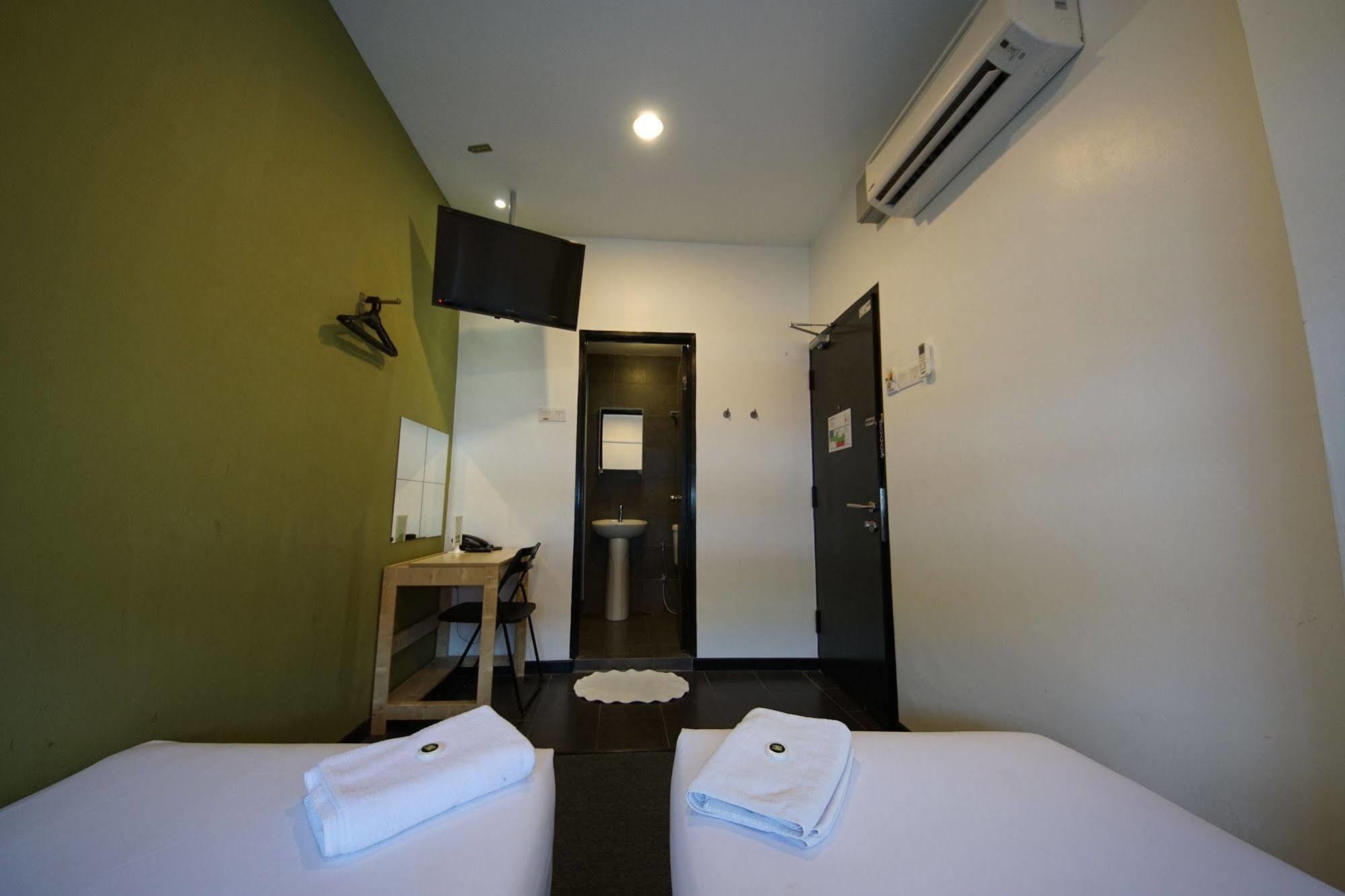 איפוה Tulip Hotel מראה חיצוני תמונה