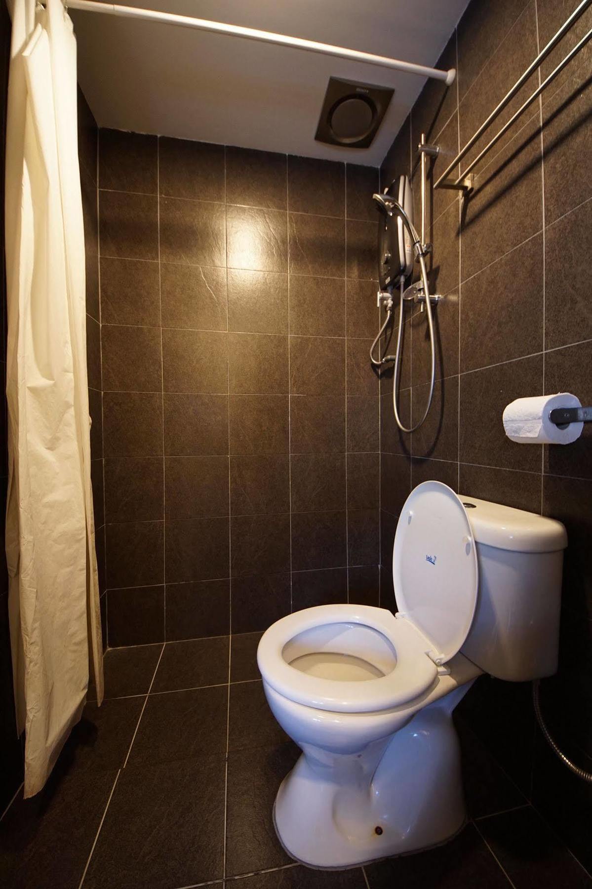 איפוה Tulip Hotel מראה חיצוני תמונה